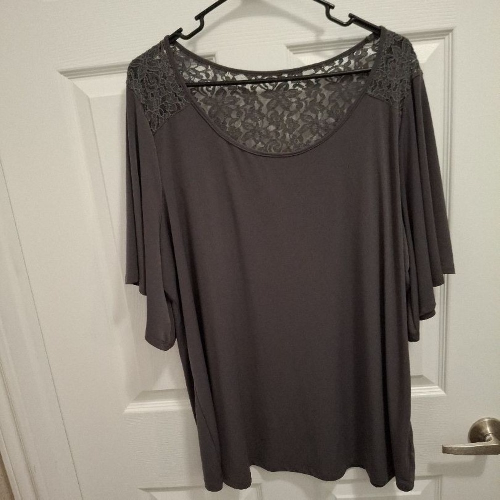 TORRID Size 3x Charcoal‎ Gray Lace Lightweight Breathable Scoop Neck Blouse